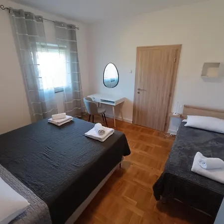 Apartamento Remi Sukošan