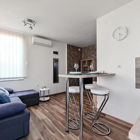 Apartment Remi *