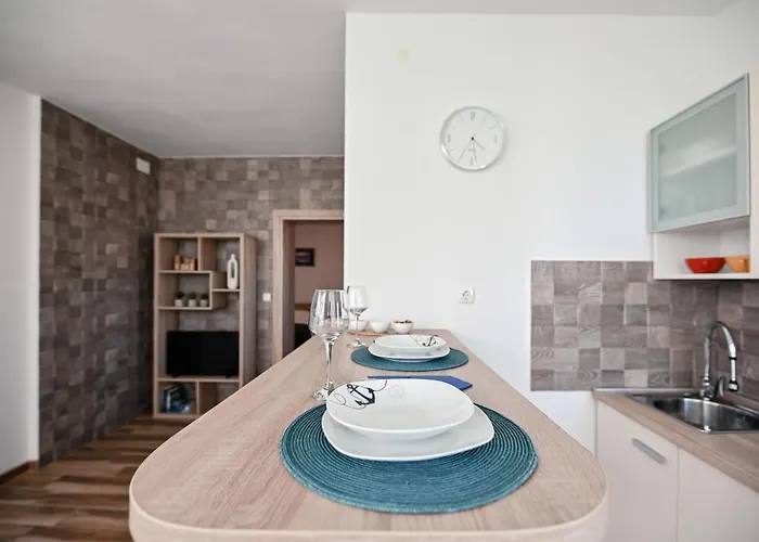 Remi Apartment *